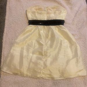 Strapless dress